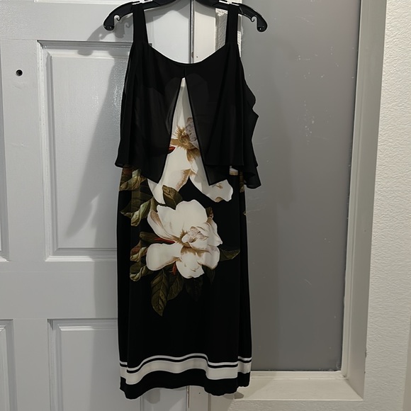 NWT ARTEX FASHIONS EURO DESIGN FLOWER DRESS CANADIAN BOUTIQUE SZ L - Picture 3 of 3